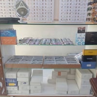 فاترينات تفصال حديث عدد 2 سعر الوحدة 100 الف  07708675990