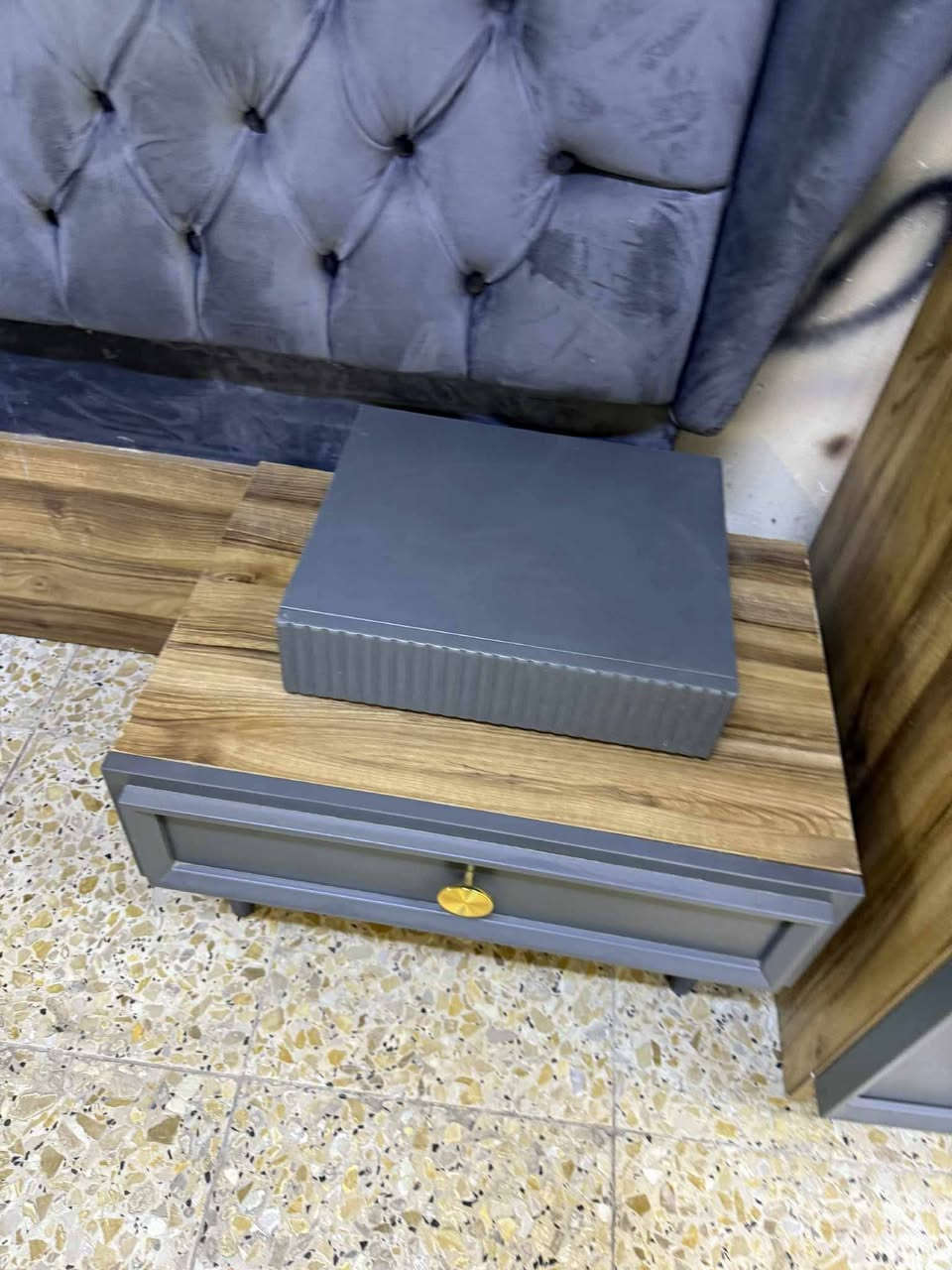 ✨ غرفة تركية   مودرن أصلي✨
صبغ حراري
🚪 نظام أبواب   
ضهر بلوك
سرير مخزن
 قماش وتر بروف أصلي سعر مليون 100
✨ نظافة 95💯
شد ونقل مجاني داخل بغداد
 توصيل للمحافظات بأسعار رمزية


**إذا كنت صاحب هذا الإعلان وتريد حذفه لأي سبب، رجاءا أرسل رسالة إلى الدعم الفني**