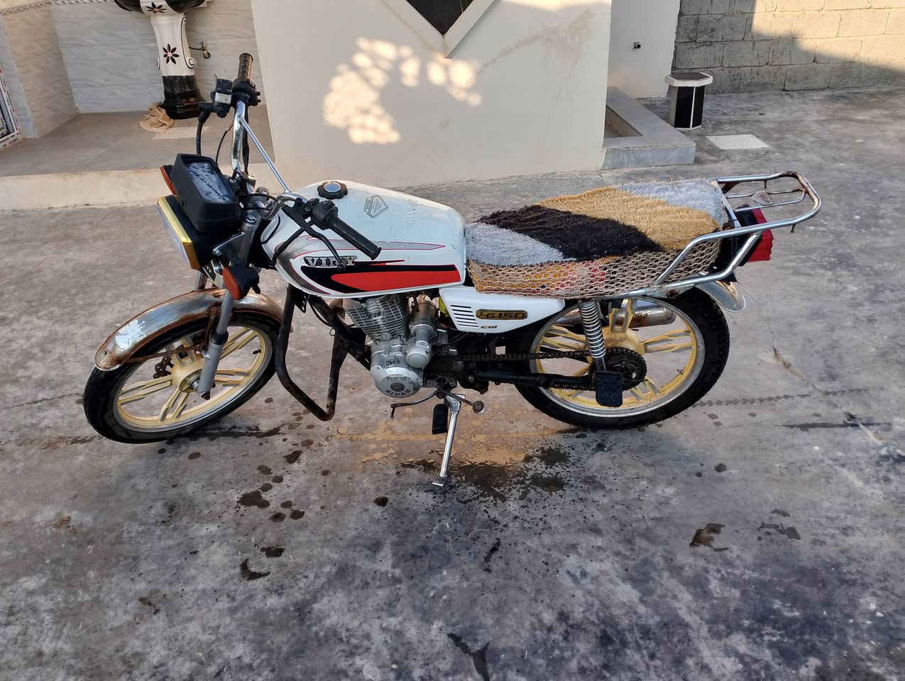 دراجى ايراني موديل 21 دراجى مثل ماوضخ بصورة يرادلها ترتيبات مكاني الكرمه سعر350
***********
