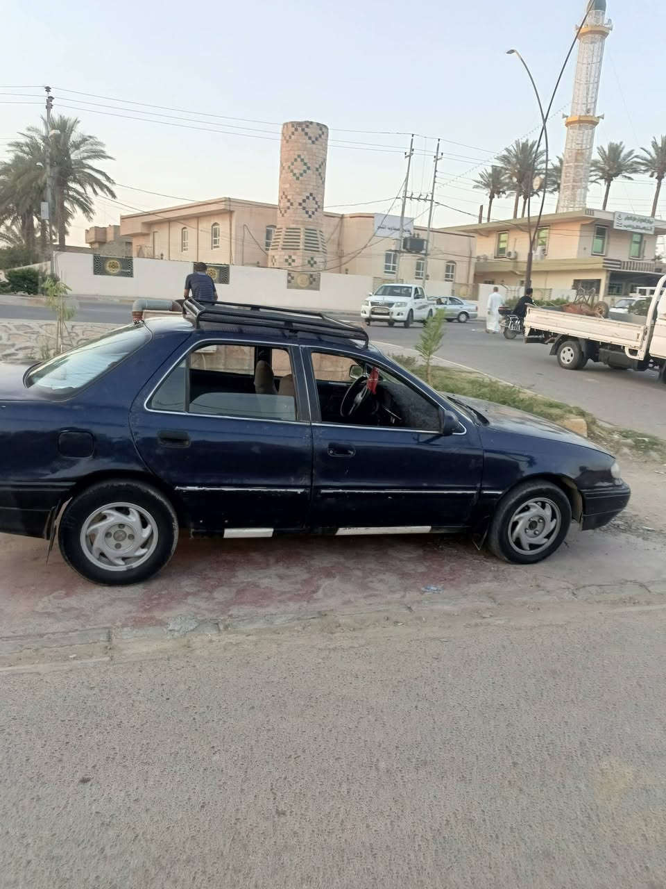 لانتره دمعه مودبل 93 محرك كير عادي مكفولات تبريد منقص غاز رقم انبار  سنوية، نافذه 27 ولكشر كدامك السعر 27 وبيها مجال رقم الهاتف ***********
