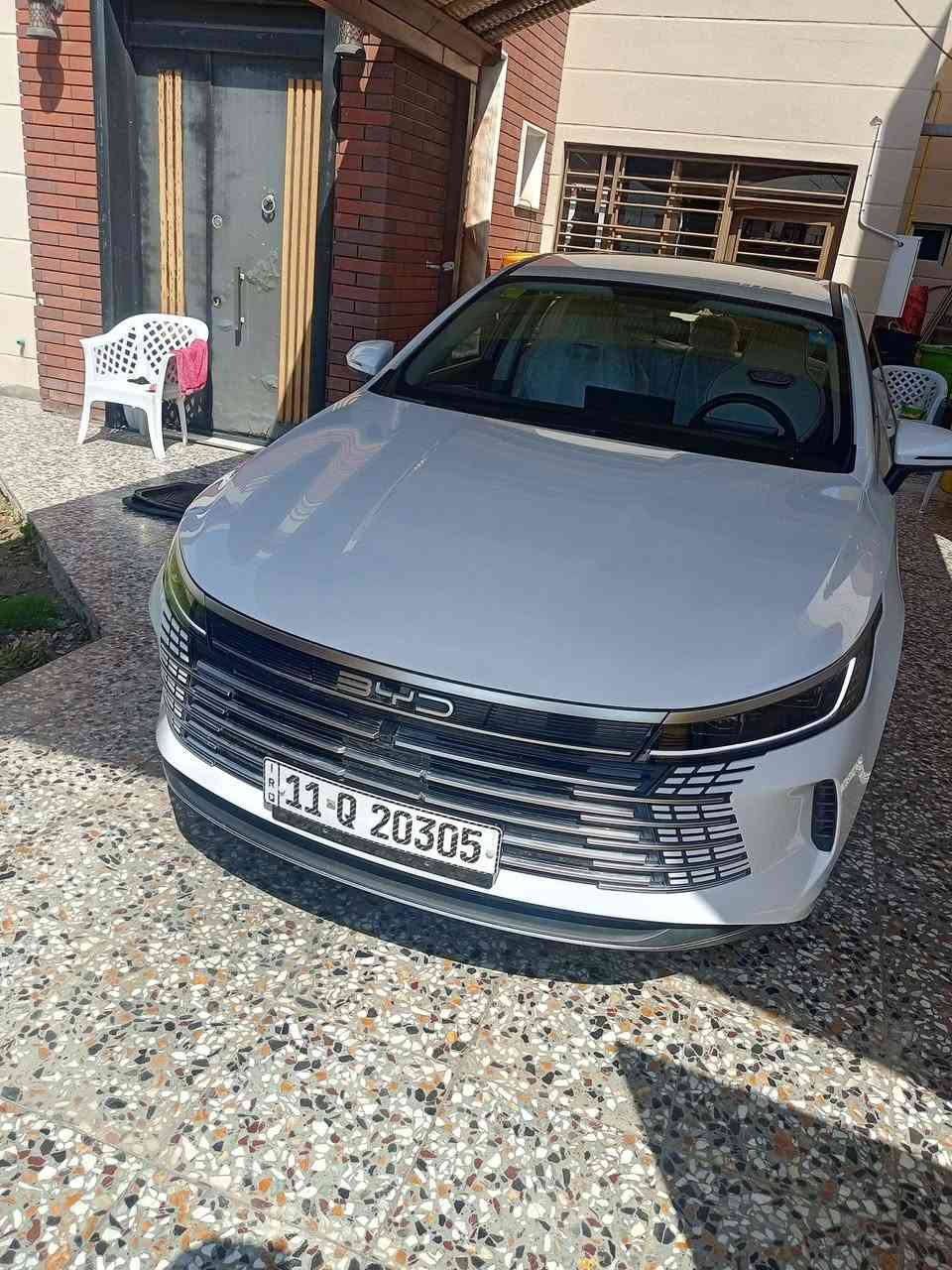 سلام عليكم للبيع
بي واي دي دستور 2025
زيرو مرقم بغداد بسمي 
مواصفات سيارة 
1 شاشه جبيره قلاب كيبورد عربي منزل عليه تطبيقات
2 كشنات رياضي جلد لونين
3 قطعتين تبريد منافذ شحن يو اس بي 
4 كير ماوس ثلاث وضعيات قياده
5 سياره بصمه وكارت تشغيل عن بعد 
6 تحكم ستيرن جيتين وكرز سرعه
7 اشاير لكزس 
وبعد بيه هواي مواصفات ما ذاكرهن
مكان السيارة بغداد الكرخ
لستفسار نتصل ***********
