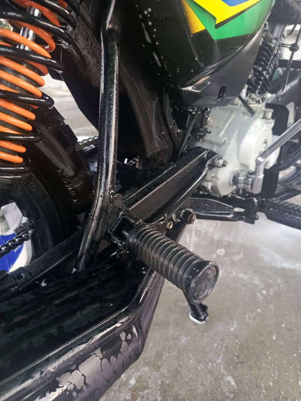 بوكسر وكالة
بوكسر وكالة
السلام عليكم
بوكسر مديل 2022 اصل..
بعدها بحالة الوكالة مكفولة كفالة عامة 
جايبها قبل سنة ماعدى العينة احترگت عندي وجبتلها وحدة وطلعت تجاري...
رقم وسنوية بأسمي انكليزي بصرة
معتني بيها اعتناء خاص
سعرها مليونين ونص وبيها مجال كلش قليل
للاستفسار ***********
وبخدمتكم
