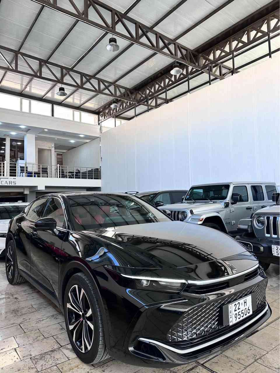 رقم السيارة : دهوك 
موقع السيارة :دهوك 
نوع السيارة :كراون 
موديل السيارة :2023
المسافة المقطوعة: 34.000 km
محرك هايبرد 2.5 
 
مواصفات: 
بصمة تشغيل 
بصمة ابواب 
فتحة سقف 
داخل جلد احمر 
كراسي كهربائية وتدفئة 
 رادارات فتل 
حساسات فتل 

ملاحظات: مكفوله خليجي 

السعر 32.500$ 

للأستفسار :

***********
*********** سميل, دهوك
