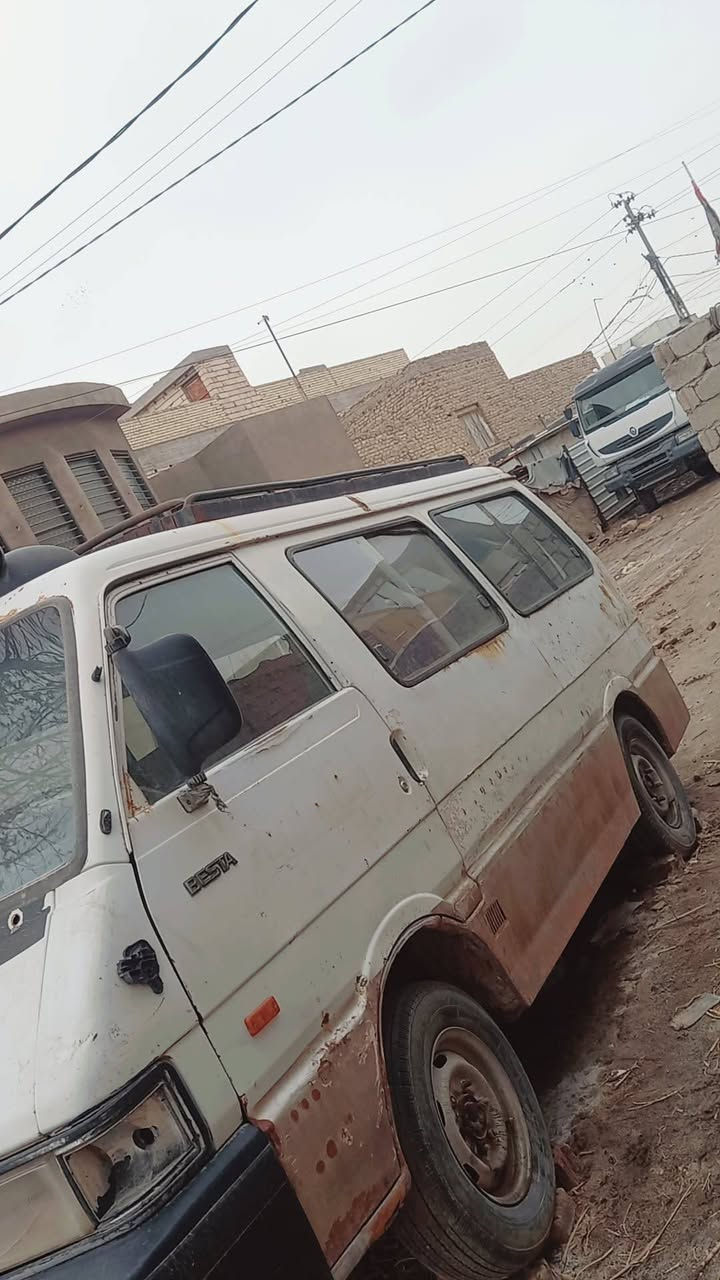 سلام عليكم كيا بسته موديل 96 رقم ألماني مكينه كايمه مكاني بابل شارع 80  سعر 15 وبيها مجال رقم ***********
