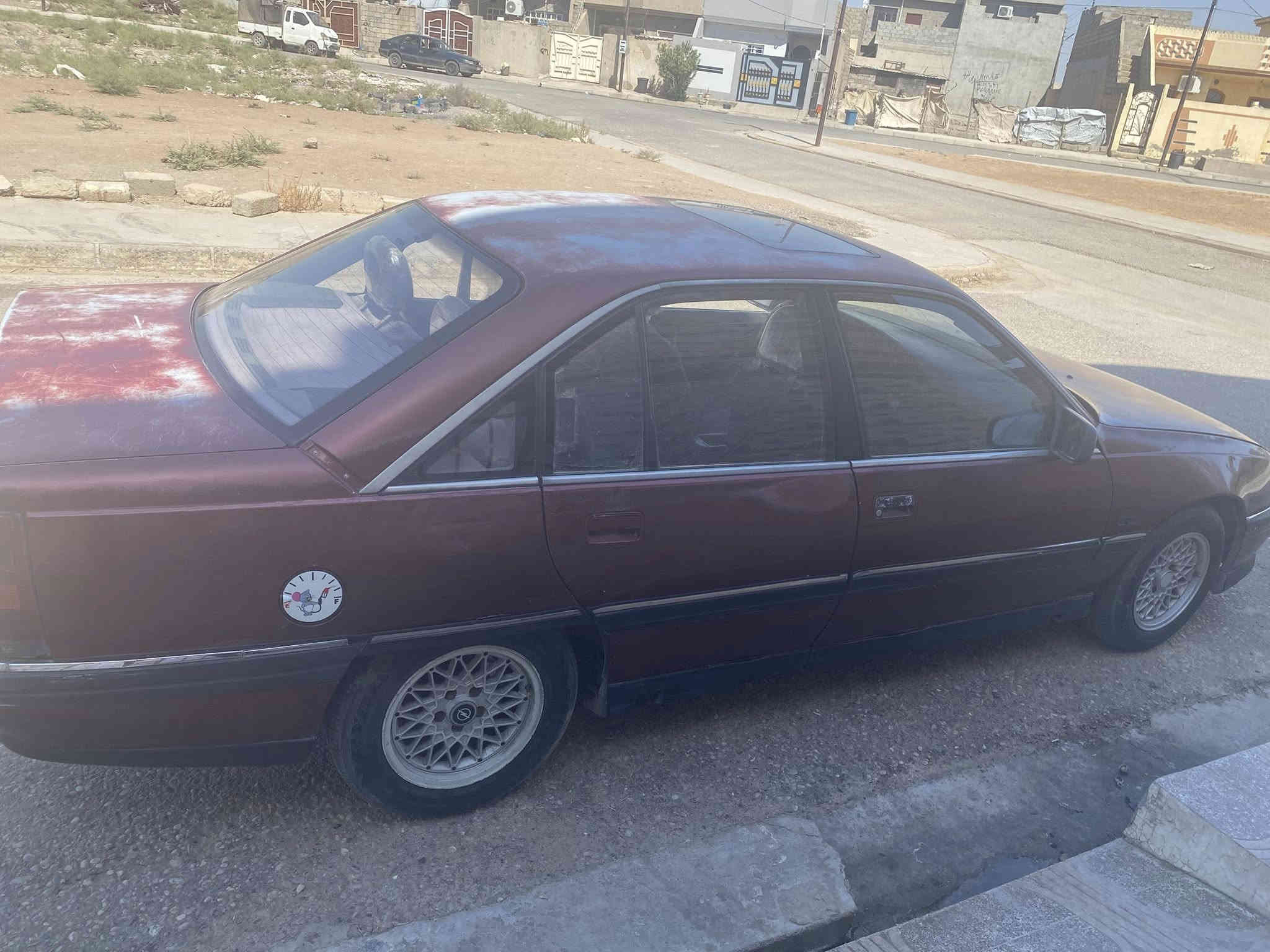 سلام عليكم لبيع اوميكا ٢٦ كير عادي محرك بيها صرف كابون بانزين بيها السياره شرط التحويل تواير الكهربائيات كلو شرط السعر ١٦ بلاش والله مكان السياره برطله 
***********
