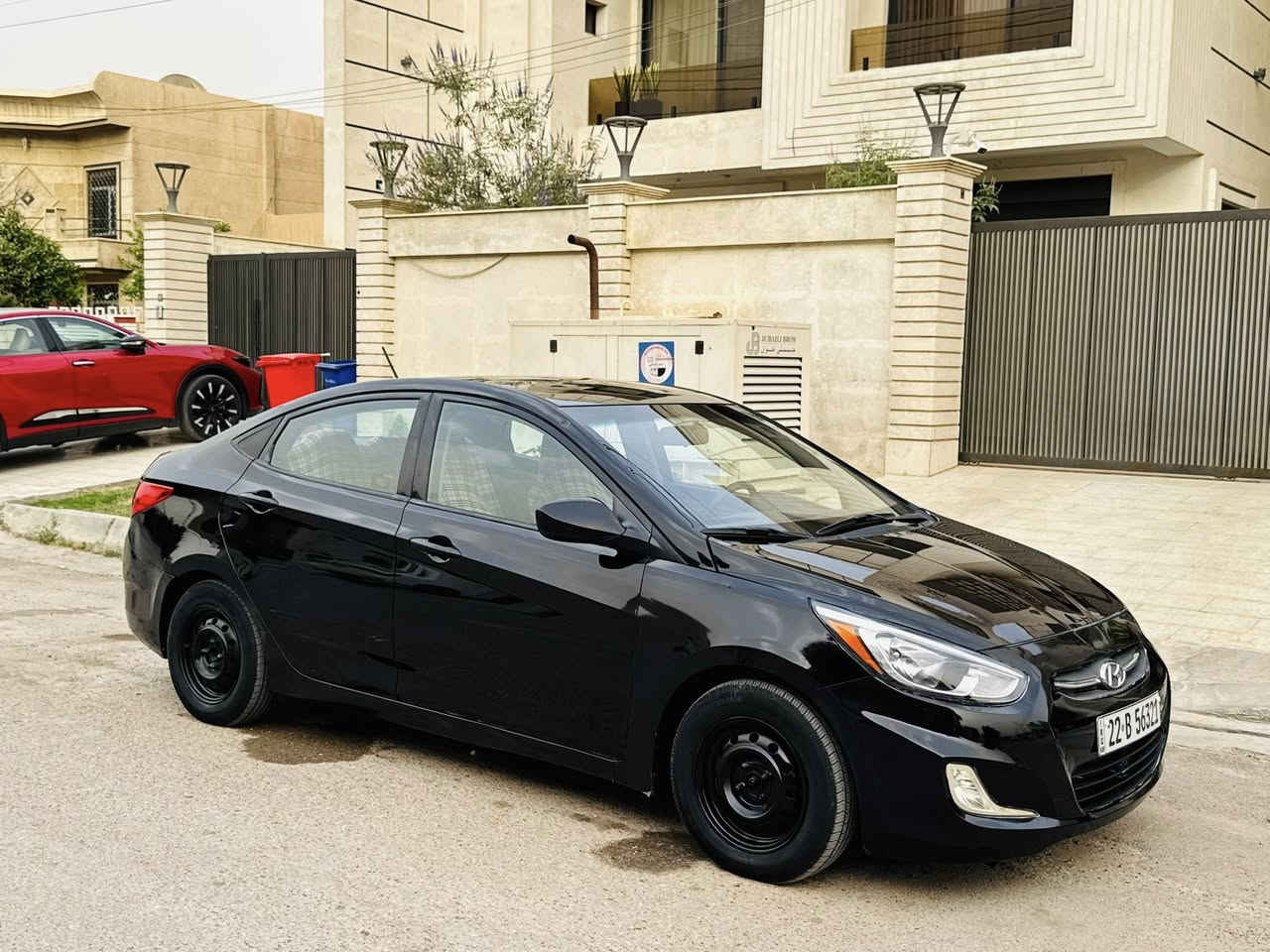 السلام عليكم للبيع اكسنت 2017
رقم اربيل بسمي هزه وفحص جديده 
بيها صبغ الجاملغ والباب الباقي مكفول 

معروضه 83  وبيها مجال 

رقم الهاتف ***********

مواصفات فول 1/1
حساسات خلفي 
حساسات امامي 
شاشه جبيره + كاربلاي 
تحكمات ستيرن 
مثبت سرعه 
اوتو هولد 
نضام تقليل وقود ايكو 
مانع تزحلق 
تخم تاير جديد 
لايت زنون اصلي 
كامره ذكيه حوادث
