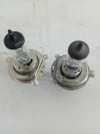 عندي زنون لون صفر يصطر 07850055686