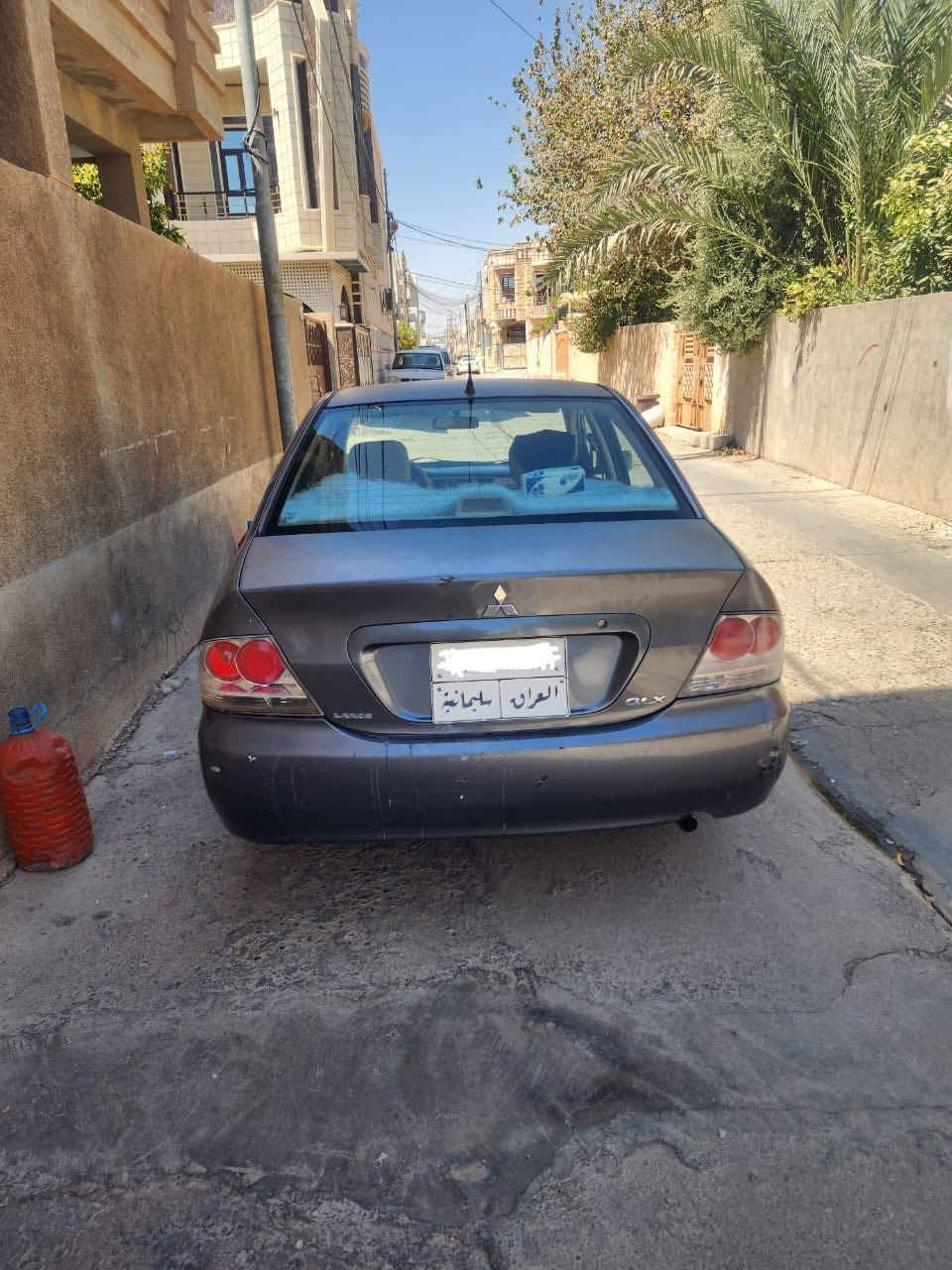 لانسر ٢٠٠٧  
يةك پارچةى  بۆیاخ بێ  ناوگرتن 
گێڕو مەکینە بە شەرتی بێ عەیبی 
سةنةوى بةسةر نةچوة
نرخی ٧٧ گەڵا  و معاملە 
ژ . م / ***********

لانسر ٢٠٠٧ محرك جبير بلاد 
قطعه وحده صبغ بدون دواخل 
سعر ٧٧ بي مجال قليل
