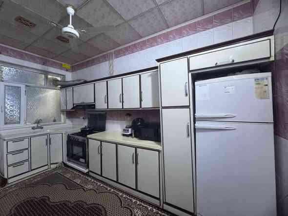 کونتەڕ مەواد ساڕا 5امتاڕ جدێد 
مکان کلاڕ سعڕ 600الف بێمجاڵ
***********
