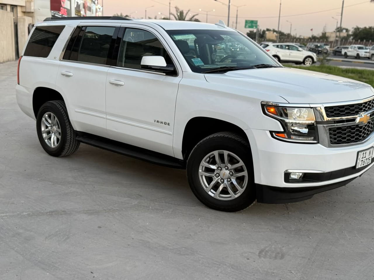 السلام ؏ـليكم تاهو موديل 2020 امريكي رقم بغداد الجديد كفاله ضربه وتبديل وصبغ وبارد ماشيه 90 مواصفات LT جديده السياره . 
السعر :355
العنوان : بصره 
رقم الموبايل:***********
