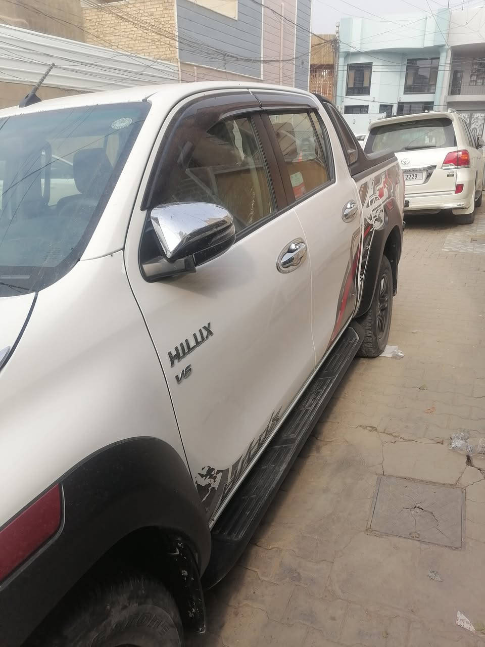 هايلوكس موديل ٢٠٢٤ ماشيه ٤٠ الف٠كفاله عامه مكينه سته اسلندر
كله وضع شركه لاستفسار *********** النجف الاشرف السعر ٣٨٥
