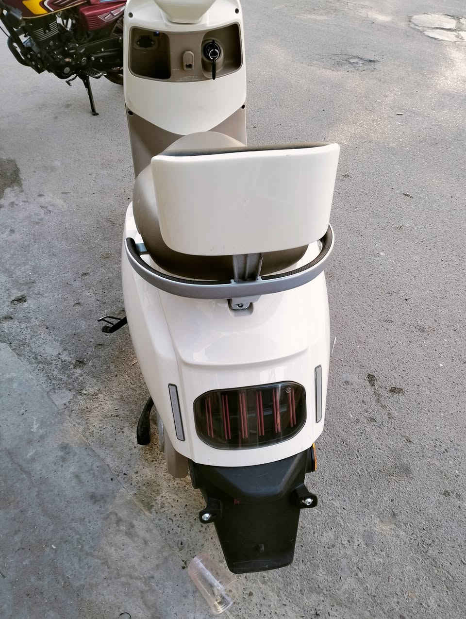 دراجة شحن للبيع جديدة ونضيف جدآ صار 3اشهر من مشتريها ب1350
رايدها ب750 
مكاني الشعب 
***********
