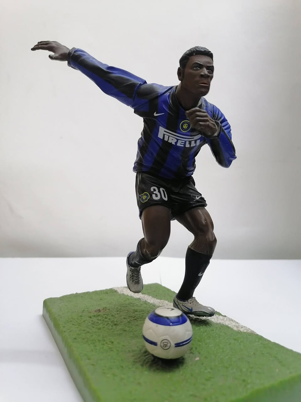 لعشاق الانتر و ليفربول شخصيات لاعبين كرة قدم (لويس غارسيا - مارتينيز) اصلية 
المادة : بلاستك ضد الكسر... تفاصيل دقيقة جداً في الملامح والتجهيزات
الارتفاع : 17 سم
السعر :  30000 الف دينار القطعتين
للحجز والاستفسار مراسلة الصفحة


**إذا كنت صاحب هذا الإعلان وتريد حذفه لأي سبب، رجاءا أرسل رسالة إلى الدعم الفني**