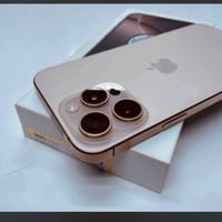 ‏16ذاكرة 256 جهاز  ‏الجهاز نظافة 100 سعر1250 بطاريته91 غراضه كامله الا...