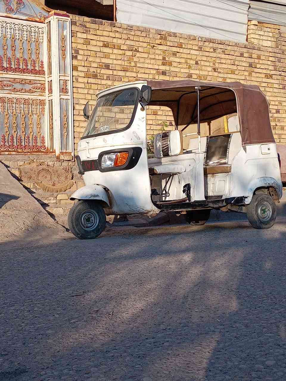 سلام عليكم تكتك تيفي اس لبيع تكتك وراق بصره وهيه بلعماره تكتك مكينه تخبل كلجات جدد تكتك كبل لشارع ما ذب عليه ربع بمليون و٨٠٠ مستعجل علا بيعته ***********
