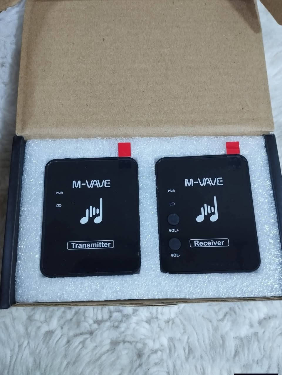 جهاز ارسال واستقبال الصوت لاسلكي wireless M8 2.4 G قابل لاعادة الشحن يمكن استخدامه مع الآلات الموسيقية وأجهزة الكمبيوتر والهواتف الذكية 
انطي بي سعر وبالعافيه


**إذا كنت صاحب هذا الإعلان وتريد حذفه لأي سبب، رجاءا أرسل رسالة إلى الدعم الفني**