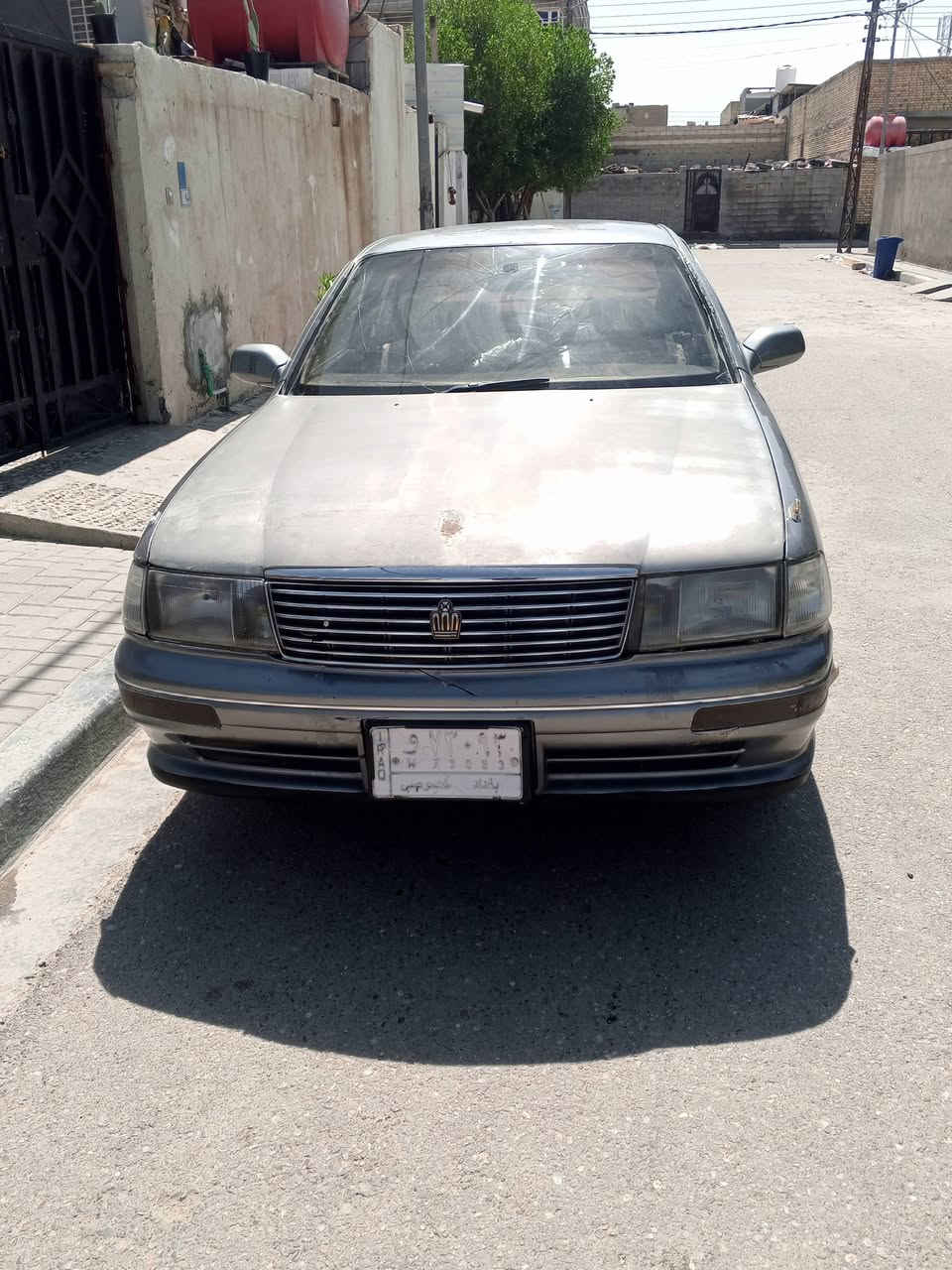 سلام عليكم بطه متصل للبيع فقط سياره حلوه مكينه وكير بلكارتون حداديه جديده تخم تاير جديد وقم بغداد راعيها موجود بل بصره مشروع وطني كفاله من كص ونقل وصوليات سياره عوزها ترتيب بصيط مكاني بصره حيانيه***********
