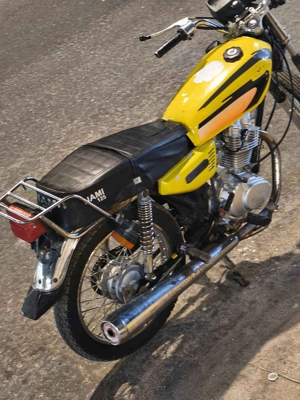 دراجه نامه اصلي 22اصولي اوراق
دراجه تخبل بدون نواقص كامله السعر 600وبيها مجال ***********
