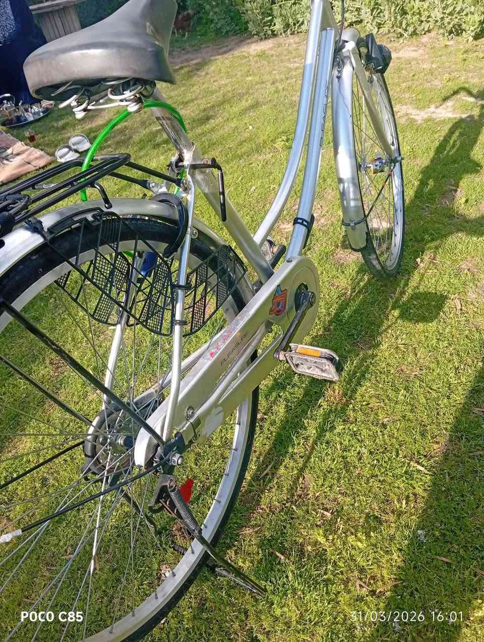 السلام عليكم باسكيل موديل 2022 ياباني سعر 125  مجال رقم موبايل *********** 
مكان هاي علماء
