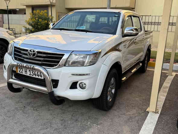 هايلوكس 2014فور ويل رقم اربيل الدولي بسمي شخصين 
سنويه 2029 هزه جديده 
تخم تاير حداديه كله جديد 
مكفوله من الضربه والصبغ والتبديل عده المذكور بالسونار فقط
السونار مرفوق ويه الصور للتوضيح
كير وتماتيك 
غرفه كلها جديده شوفت العين 
السعر 220 وبيها مجال جدن قليل 

مكانها بغداد قرّب بسمايه مجمع ريحانة

*********** النعمانية
