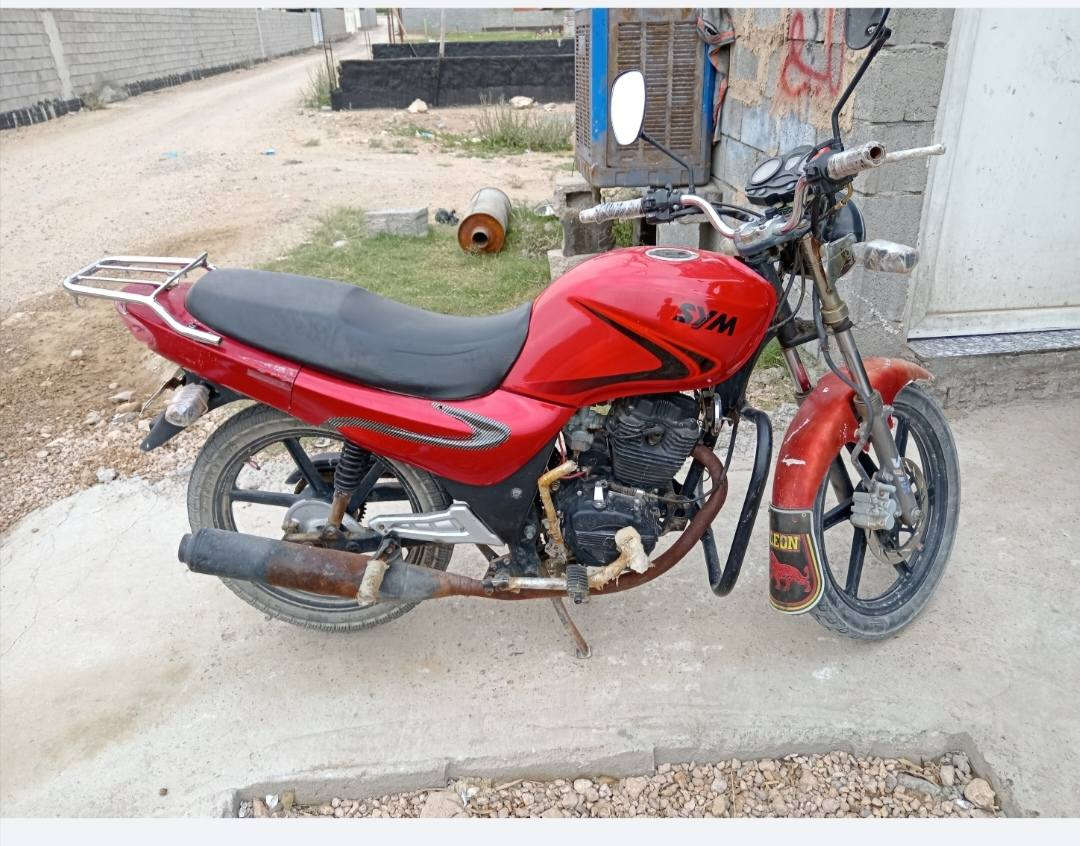 السلام عليكم دراجه سايم 2017 بدون أوراق ضمان سرقه. كلها شغاله وخير من الله. فقط تبدل لايت مو مالتها سعرها ٥٠٠ بي مجال مكاني رمادي صوفيه ***********
