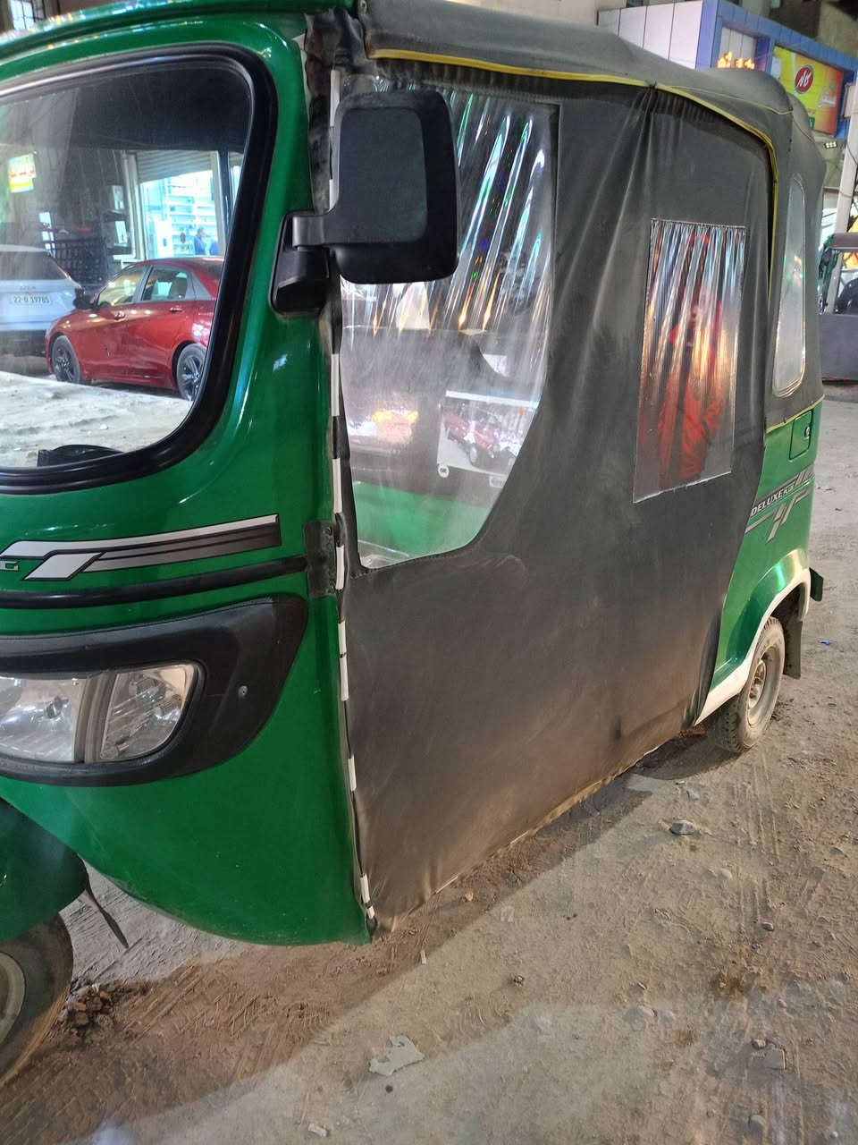 يا الله تكتك TVS موديل22 رقم انكليزي وسنويه هزه كامله لون مميز كفاله عامه بدي ومحرك بصرة تفاصيل اكثر على الرقم خاص *********** علماً التكتك ما متعوبه
