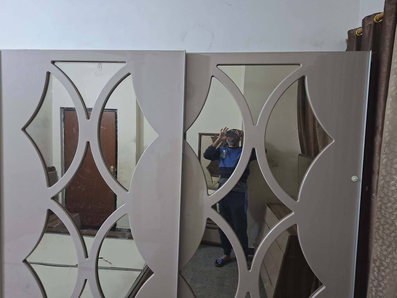 غرفه تركي لبيع السعر 350وميز


**إذا كنت صاحب هذا الإعلان وتريد حذفه لأي سبب، رجاءا أرسل رسالة إلى الدعم الفني**