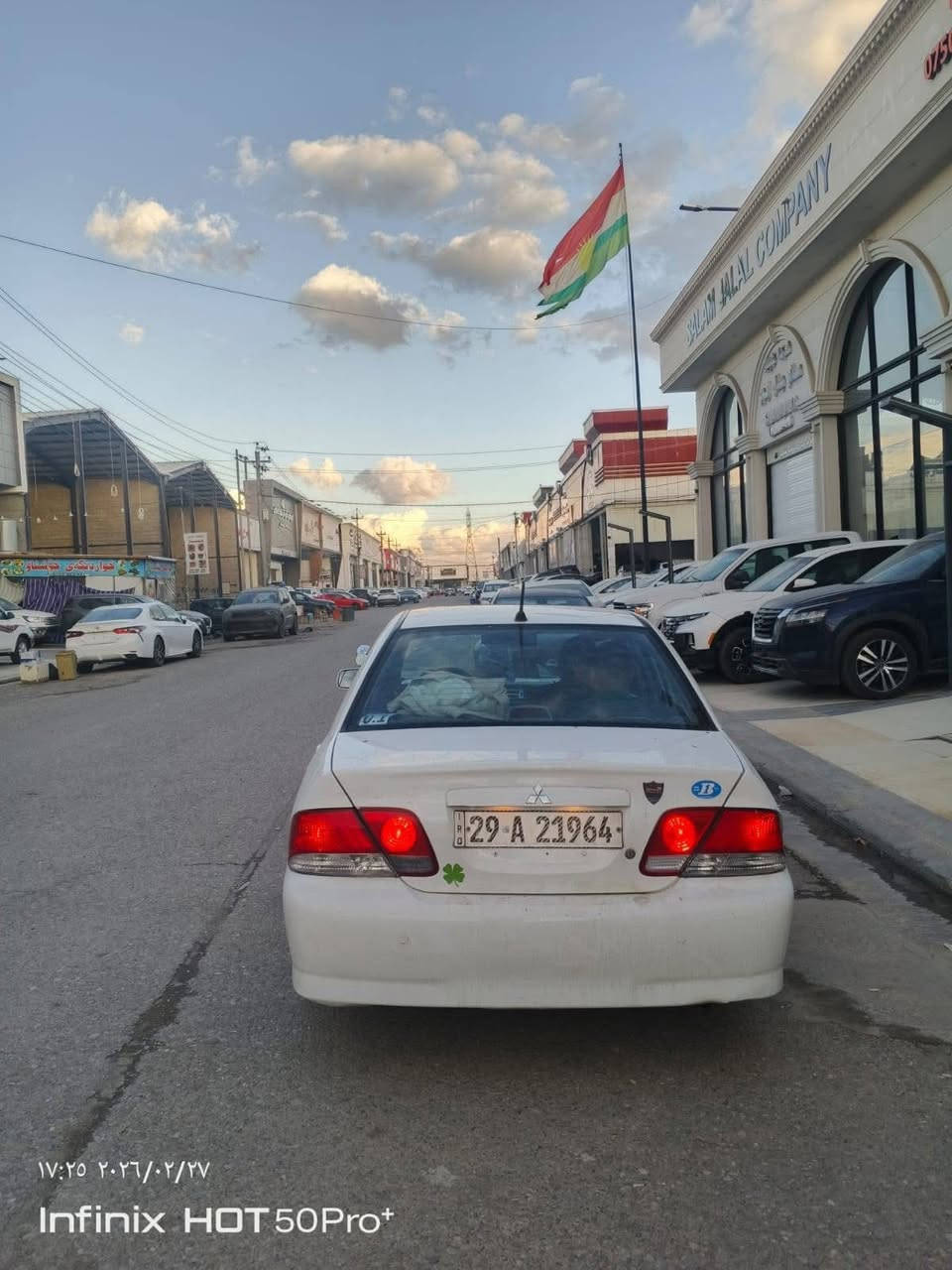 سلام عليكم لانسر موديل 2001بسمي رقم واسط مصبوغه جماليه مكفوله من اي ضربه
كير ومكينه وتبريد مكفولات تخم تاير جديد اي نقص مابيه

سياره جاهزه السعر 60وبيه مجال بصيط  رقم الهاتف ***********       مكان سياره بغداد
