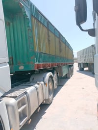 عربانة • للبيع • ثلاثة دنكير
