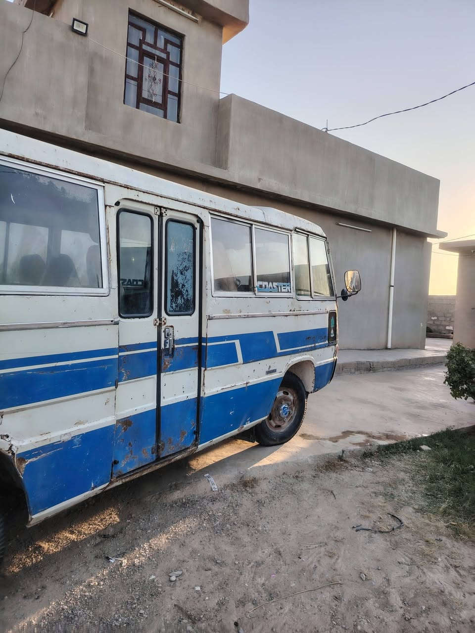 🚍 للبيع | كوستر موديل 1982
للبيع كوستر موديل 1982 بحالة جيدة.
✅ شرط الوكالة: المحرك، الكير، الأكسل، والكهربائيات.
✅ مصفّرة نقابة.
✅ تحتوي على حصة كاز.
✅ السنوية منتهية.
✅ رقم التسجيل: صلاح الدين.
✅ الغرفة نظيفة ومرتبة من الداخل.
✅ الأرضية مدوشمة.
💰 السعر: 4,500,000 دينار عراقي (أربعة ملايين ونصف)، وبيها مجال .
📞 للاستفسار: ***********
الله يبارك للبائع والمشتري
