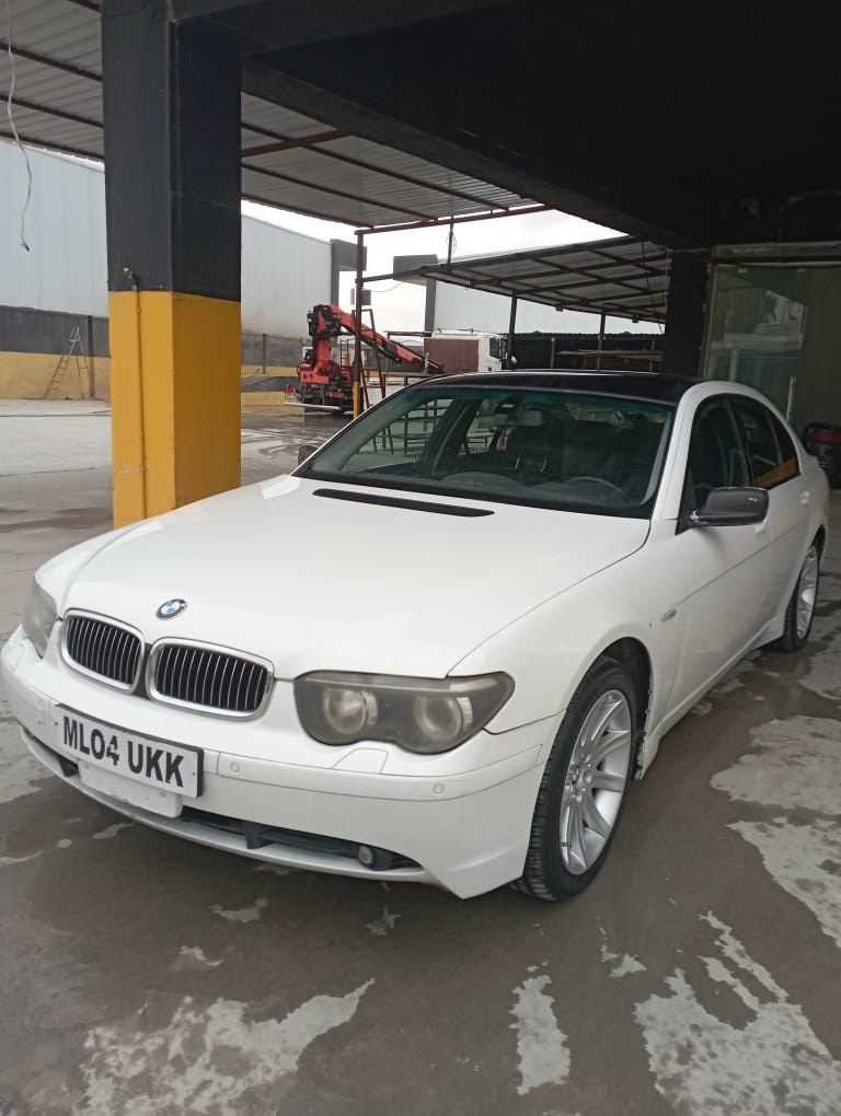 مه كينه 8پستن گير وتوماتيك 
موديل 2004 مه نه فيست اسلي 
4تايه ي نويه 
هه موگياني به شه رت دينار مه سروفي نيه زور خاوينه 
قه پات قه پات مواسافات 
سعر 65معامله كي برايانه 
گورينه وه ش ده كه م
*********** أربيل, العراق
