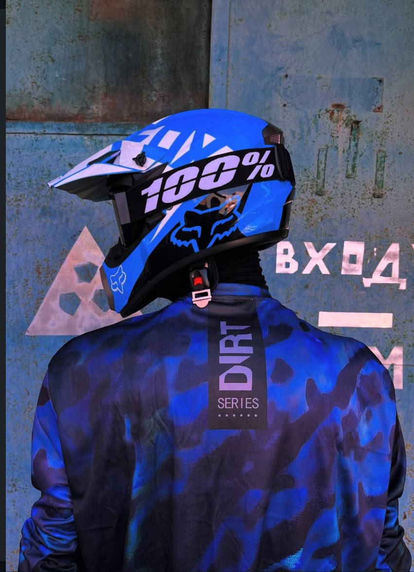 خوذه جديده للبيع ***********
