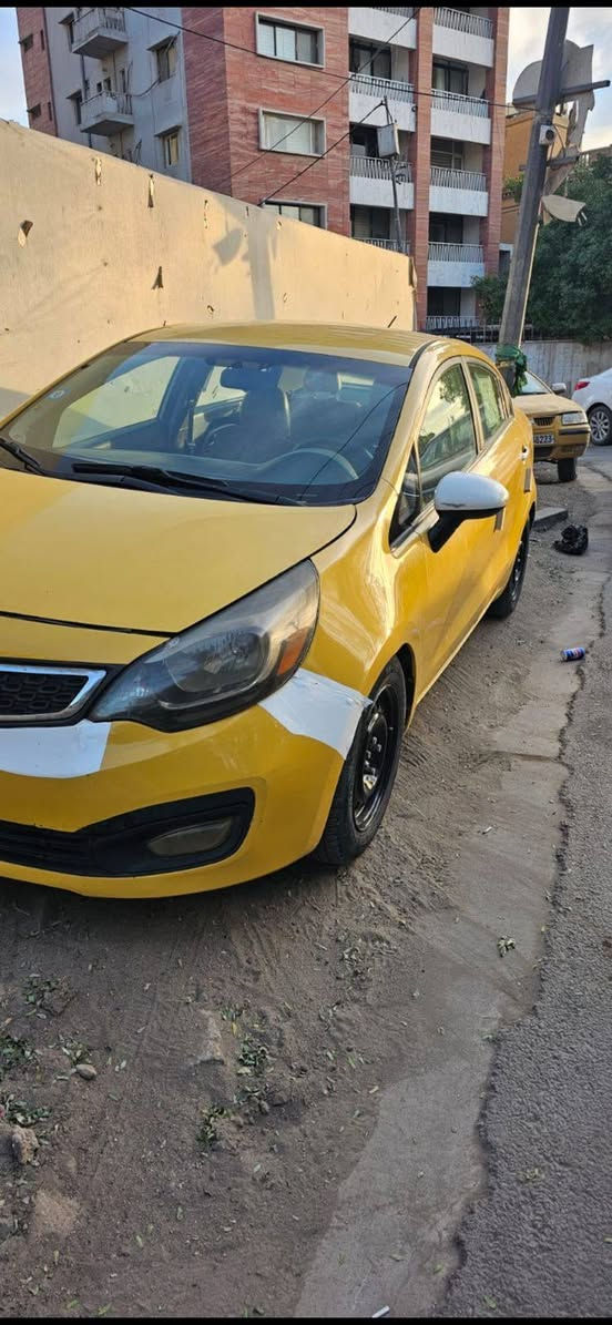 السلام وعليكم كيا ريو موديل 2013 وارد امريكي حادثه صندوك محرك 1600 جي دي  السيارة جاهزة تبريد تدفئة شغال السعر 70 وبيه مجال بسيط مكلف بالنشر الرقم ***********
