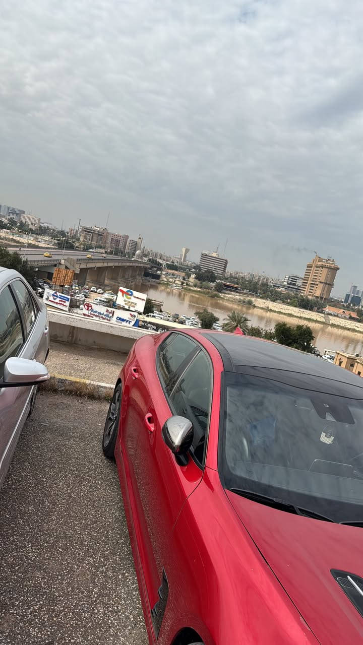 كيا ستنكر gt2 2018 ماشيه ٦٠ميل
سيارة بحالة جيدة 
سنوية وهزه ورقم جديد 
رقم بغداد باسمي 
مكانها بغداد 
الي حاب يستفسر على هذا الرقم 
***********واتساب
وصور الحادث موجودة ويه المنشور
