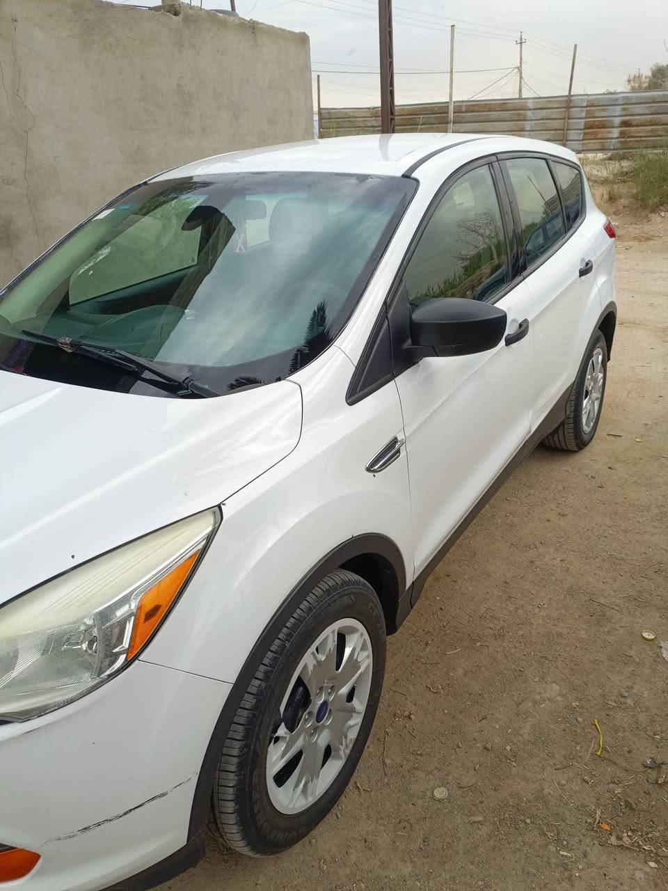 السلام عليكم......
للبيع  فورد سكيب  موديل 2013 رقم بغداد محرك 2400 سيارة كفالة عامه ملاضه بيها فقط مشكلة بل كير مالتها ابيع على وضعها باقي سيارة كل نقص مابيه السعر 95 وبيها مجال مكان سيارة بغداد جسر ديالى ***********
