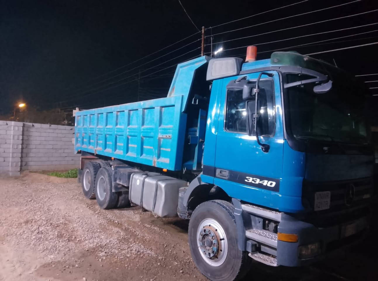 سلام عليكم سياره للبيع مجموعه نص بوربرن جبير محرك مكفول صاصي مكفول
قماره مكفول سياره 2002 سياره جديده حيل
كير كهربائي تايرات 24 تخم تاير امداور الصاحب النصيب ثاني يوم سياره ما شاء الله جديده السعر 380 $$قابل لتفاوظ
رقم اتصل ***********.      ***********
