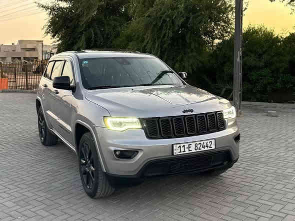 اسلام عليكم جيب موديل 2020
فئه / لمتدد بلاك توب فتحه سقف رادار وحساسات داير مداير السياره داخل جلد ومخمل قطعتين تبريد
 كشنات تدفئه وتبريد كشنات كهرباء
 شاشه جبيره كاربلاي تحكمات  ستيرن
 بصمه ابواب جنطه كهرباء تشغيل عن بعد مانع انزلاق مود سبورت نضام ايكو 
الصبغ/ بنيد وجاملغ والباب الوره السائق ربعه صبغ/
السياره جديد كير محرك مكفولات تخم تاير جديد صدر امامي خلفي كله جديد 
السعر/ 228 $ ورقه وبيه مجال بصيط 
مكان السيارة بغداد حي الجهاد 
للاستفسار اكثر الاتصال 
***********
