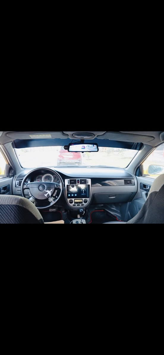 سلام عليكم 
دايو لاستي 2007  
مواصفاته 
شاشه كبيره 
كشنات جلد 
كشنات تدفئه 
تحكمات استيرن 
حساسات خلفيه 
كامره خلفيه 
تبريد بيانو 
كير جديد قبل شهر شديته 
مكينه ممتازه لا تبخير ولا تنقيص 
تبريد ثلج 
تخم تاير جديد بيه 
رقم دولي رقمه قادسيه سنويه لل 2029  سنويه بأسمي 
مكاني بغداد حي الشباب قرب تقاطع درويش 
***********
