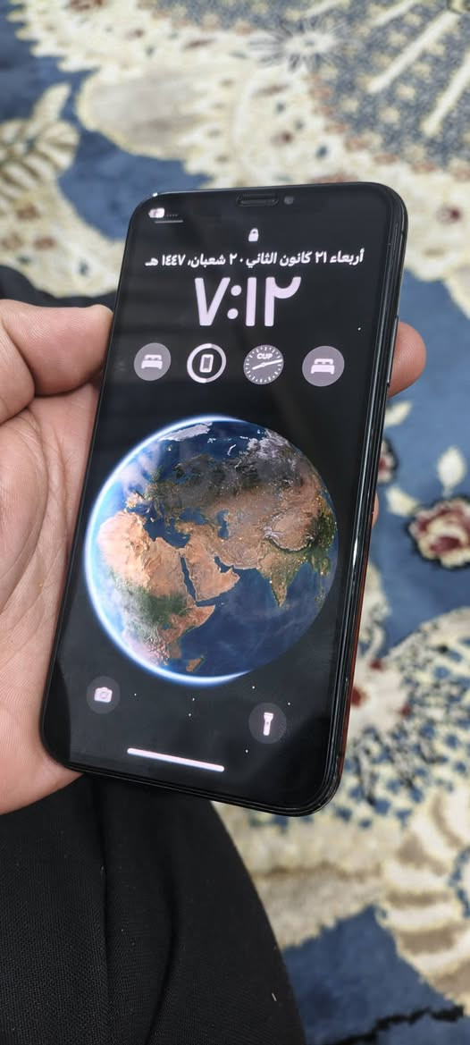 ايفون اكس x للبيع
الون اسود البطارية 73% بلادية والنموذج m
ذاكرة 64 الجهاز كلة شغال بس الشاشة مبدلة تفصيخ 
وبي فطر خفيف بل شاشة 
رقمي ***********
