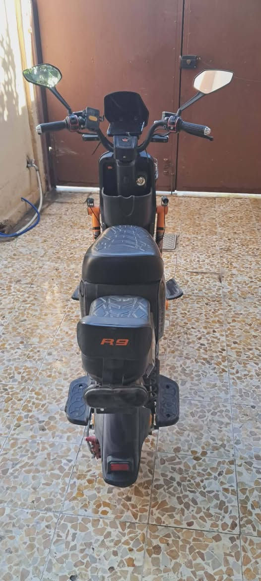 السلام عليكم
ماطور شحن نوعية R9 للبيع 

🔴فول مواصفات

 🔴خمس بطاريات

🔴تشغيل نظام الكارت

🔴تشغيل سويج

🔴لايت زينون عالي وناصي

🔴ملف 2000

🔴نظام R رجوع بك

🔴بي مسجل بلوتوث

🔴ستاند موبايل

🔴الماطور بي 4 سرعات 

🔴سرعتو 99 والحقيقية 70

الماطور بي ضعف قليل بالبطارية 

السعر 375 وبي مجال

المكان موصل حي سومر
***********
