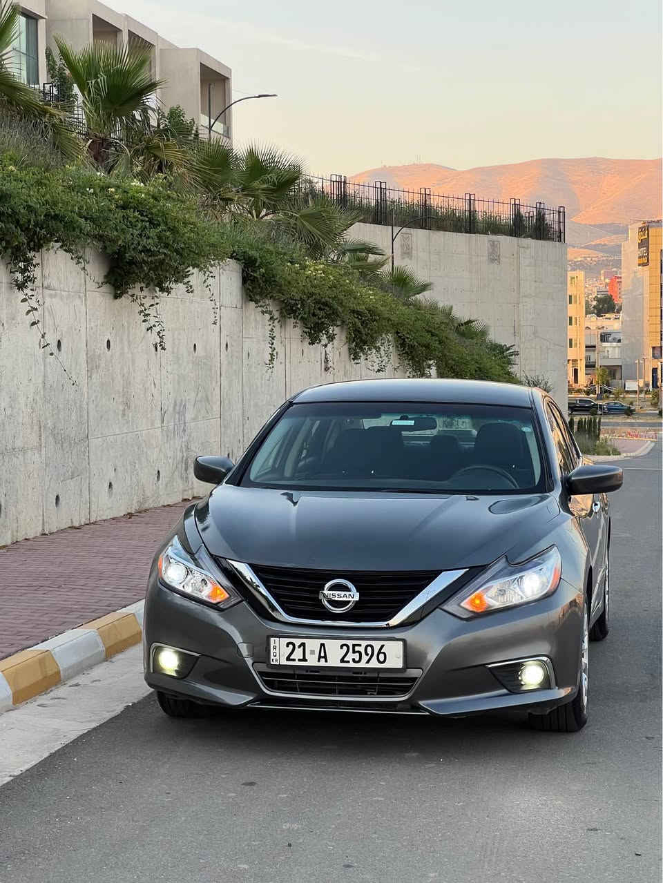نیسان ئەڵتیما ٢٠١٨ sv
مواسەفات
٤ پستۆنی مەکینە ٢.٥
(گێر ئۆتۆماتیک)
شاشە 
کامێرا 
بڕێک بەسمە 
تحدید سورعە
سوکان ڤۆلێۆم 
بلوتووز AUX.USB
ئاوێنە کارەبا 
قفڵ مەرکەزی 
٤ جام کارەبا و ئۆتۆ
تحکوماتی سوکان 
زۆر مواسەفاتیکە
  ٦٨مایل ڕۆشتوە 
گێر و مەکینەی نەکراوەتەوە 
بەڕادی گێری بۆ دانراوە
١ چەمەلەخی بۆیاخە  
٣ پەڵە ساردی بچوکی هەیە 

٤ تایەی تازە ڕۆن و فلتەر و تەقە و ڕەقە و کارەبایەت بەشەرت
  (سەنەوی تا ٢٠٢٩ ) تازەیە  تەحویل بەشەرت 
سعر  ١١٧ وەرەقە و مەجالێکی برایانە 
ناونیشان : سلێمانی 
0770 120 91 91 السليمانية, العراق
