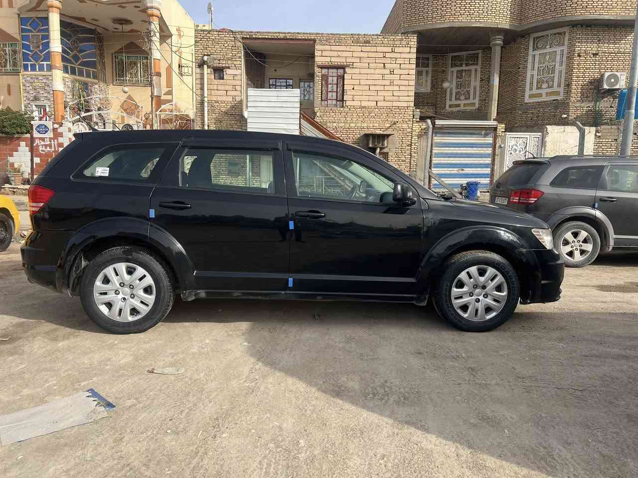 السلام عليكم جورني موديل 2013 امريكي  كفاله عامه فقط اسفل الباب الخلفي اثر طخه تبريد 3 قطع رقم بغداد دولي مشروع وطني مداور ثاني يوم محرك كير كفاله سياره استخدام شخصي 
ملاحضه :كتاب الفحص مرفق مع الصور 

السعر 100 وبيها مجال 

للاستفسار الاتصال على ***********
