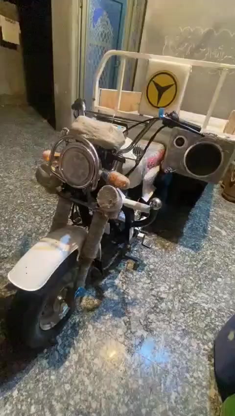 سلام عليكم ستوته للبيع جديده توه معمره ثاني تبديله دهن
ما نقصه شي كله اصلي ما بيه برغي تجاري 
مديل 2013
مكان ناصريه مركز حي اريدو
السعر خاص
الستفسار*********** متواجد بس واتساب
