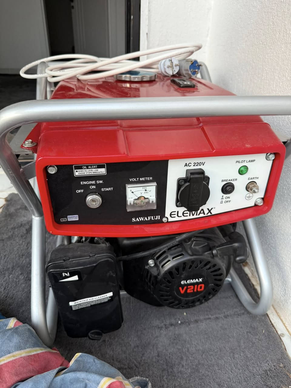 مولد كهربائي ياباني أصلي يعمل لمدة ساعتين فقط
8 أمبير
خزان وقود سعة 10 لترات
بنزين ممتلئ
يستهلك بنزينًا أقل
 بلاک  وكتيب تعليمات
بضمان
الموقع: أربيل
السعر: 7 أوراق ونص ✅
إذا لم تكن عميلًا لدينا، فلا تتردد في التواصل معنا


**إذا كنت صاحب هذا الإعلان وتريد حذفه لأي سبب، رجاءا أرسل رسالة إلى الدعم الفني**