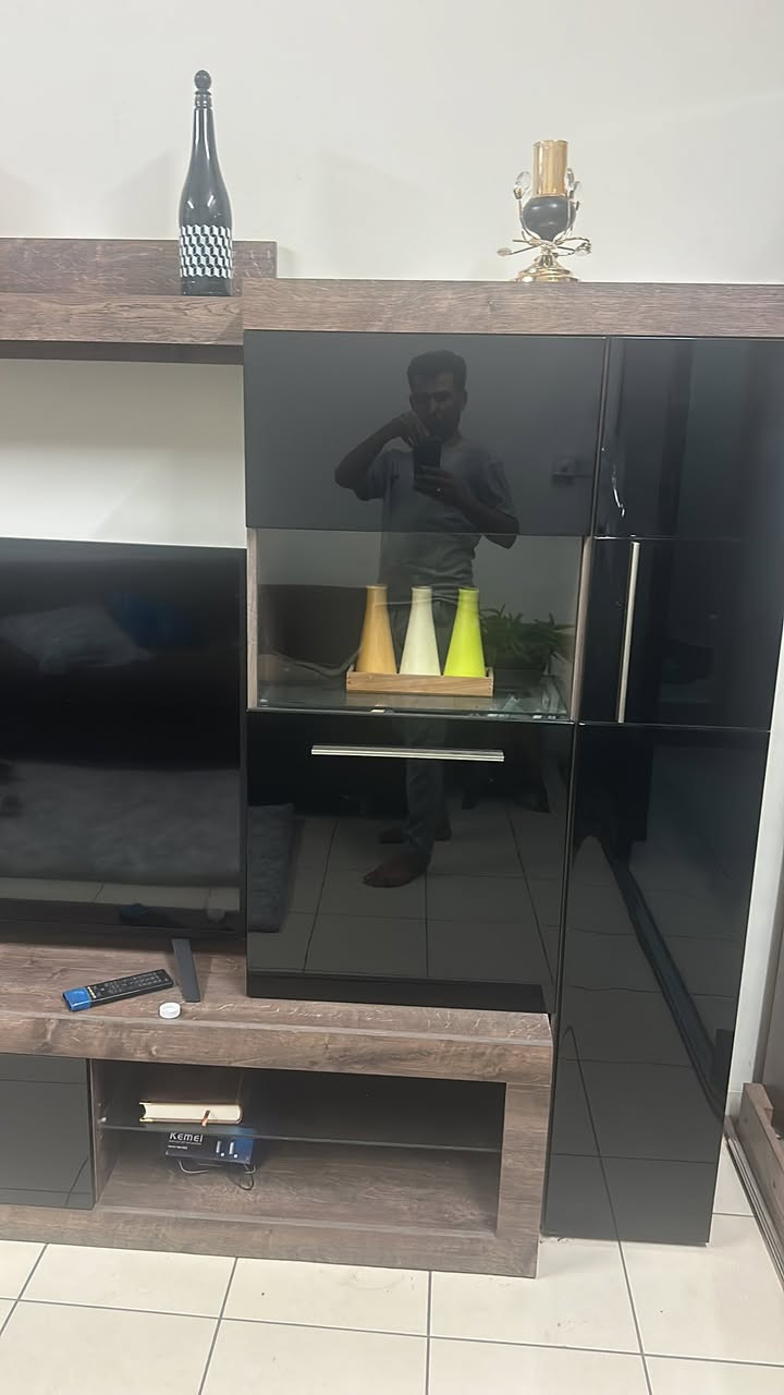 معرض شاشة للبيع السعر 100 وبيه مجال


**إذا كنت صاحب هذا الإعلان وتريد حذفه لأي سبب، رجاءا أرسل رسالة إلى الدعم الفني**