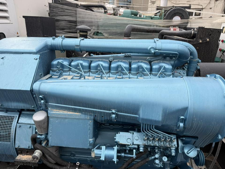 السلام عليكم
دويز 6 سلندر سوبر كولر 
150Kva 
ساعات العمل اقل 200 ساعة 
نظام اوتو حمايه فول اوتماتيك
وضع بلاد شركة  
أربيل صناعه جنوبيه 
نظام اوتو حمايه فول اوتماتيك
وضع بلاد شركة  
🚚يوجد توصيل الى جميع المحافظات وبضمان🚚
🚚كياندن هةية بو هةموو شاركان بةكرينتى🚚
 للاستفسار:
 ابو علي 
***********
***********
***********
