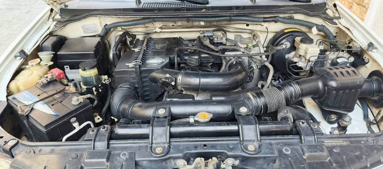 سلام عليكم نيفاره موديل ١٣دهوك مكان بغداد الشعله مكفولة من الضربه وكير ومكينه وتبريد وكشر السياره خير من الله وبلعافيه على ياخذه السعر ١١٥$وبيه مجال ***********صور السونار موجوده بالمنشور
