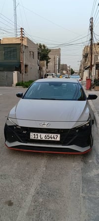 النترا N للبيع او المراوس حسب القناعة موديل 2022 اللون سمنتي رقم بغداد...