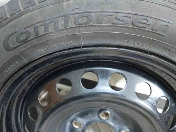 زوج تايرات للبيع القياس ١٦ كاملات تاير مع ويل مع كصبة حساس
السعر ٧٥
تفاصيل اكثر الاتصال على الرقم 
***********
