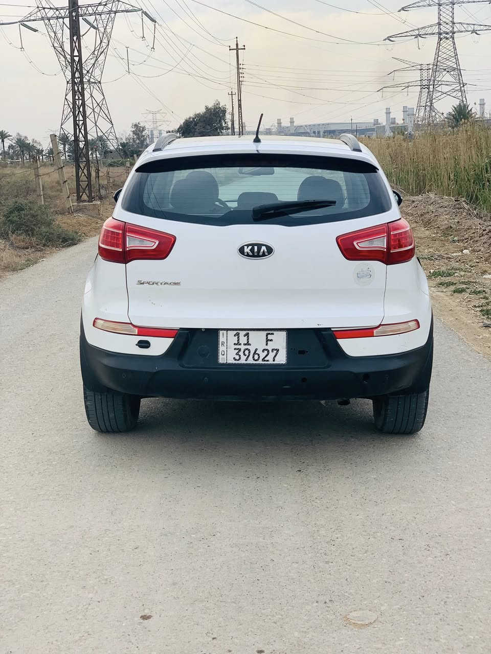 السلام عليكم

كيا سبورتج 2013 خليجي

فول مواصفات كفالة عامة عدا بارد موضح بلصور

                 (المواصفات)

_بصمة تشغيل + بصمة ابواب_

                   _ بانوراما_

              _تحكم ستيرن_

              _اشاير بلمري_

                _مري شفط_

              _لدات امامية_

               _يدات نيكل_

             _جلد رصاصي_

              _كشن كهرباء_

محرك 2000 دوش 4 (سلندر) 
كير ومحرك  بحالة جيدة
رقم السيارة بغداد

مكان السيارة 

بغداد _ بسماية

سعر السيارة  135 ورقه وبيها مجال بسيط

للأستفسار :

*********** متوفر واتساب
